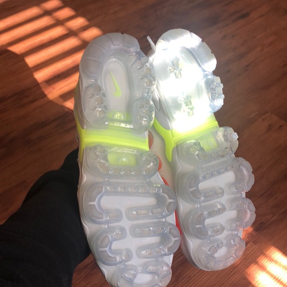 Nike air vapormax plus!!!! - Picture 4 of 4